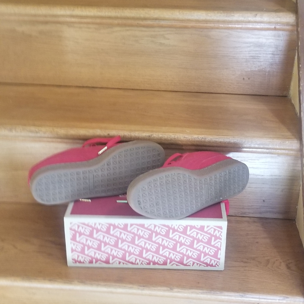 A pair of sneakers
